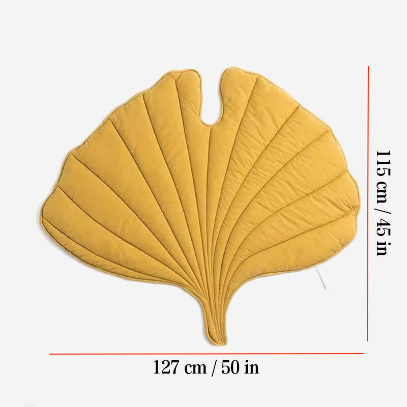 Tapis rafraîchissant feuille pour chien — jaune ginkgo, forme ginkgo