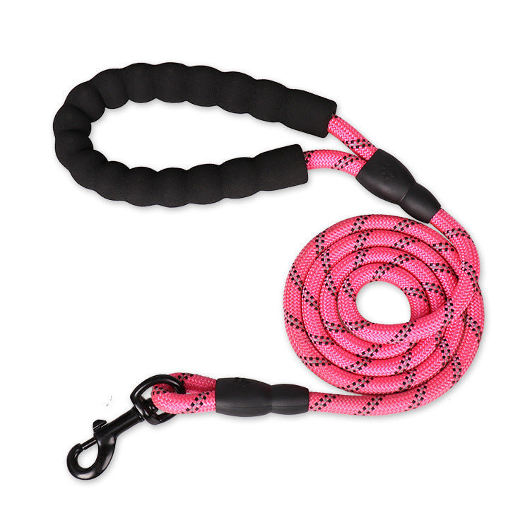 Laisse réfléchissante chien rose — corde nylon réfléchissante, poignée néoprène, mousqueton aluminium